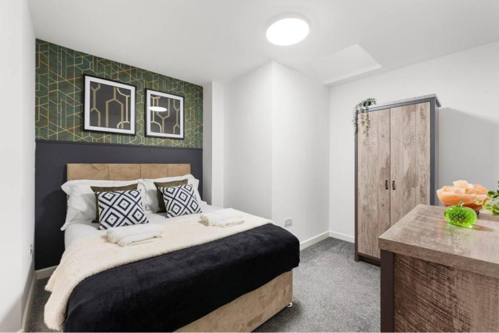 Modern Spacious Three Bedrooms With Private Garden Cardiff Luaran gambar